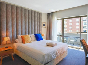 Metropolis Queen Studio with Indoor Pool Balcony